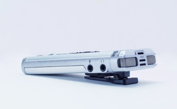 Olympus CL-4 Stand Clip | featured image for Olympus CL-4 Stand Clip.